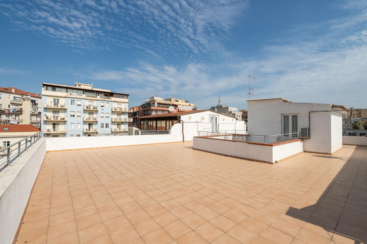 卡利亚里Greta House San Benedetto公寓 外观 照片